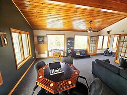 Bear Mountain Lodge