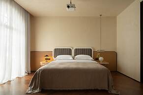 Golden Age Hotel