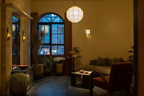 Golden Age Hotel