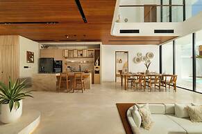 Fenta Villa Canggu by Nakula