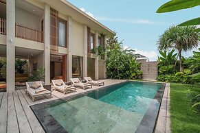 Ayala Saya