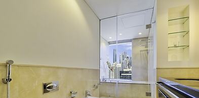 LUX The JW Marina Studio 3