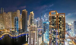 LUX The JW Marina Studio 3