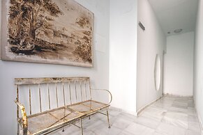 Genteel Home Recaredo