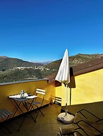 Panoramic Townhouse Casa del Borgo