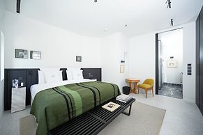 Athens Capital Suites-Mgallery Collection