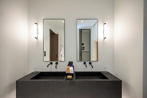 Athens Capital Suites-Mgallery Collection