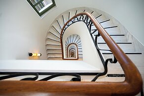 Athens Capital Suites-Mgallery Collection