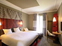 Ibis Paris Tour Montparnasse 15Ème