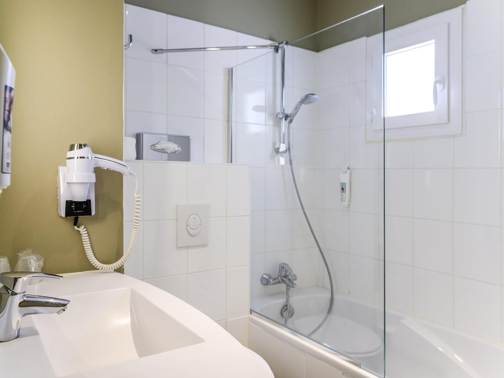 Ibis Paris Tour Montparnasse 15Ème