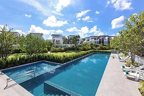 Laguna Park 3BR Townhome by NLA