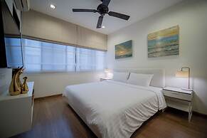 Laguna Park 3BR Townhome by NLA