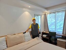 Dive and Trek Resort & Marine Sanctuary