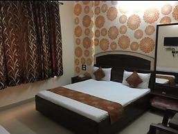 Goroomgo Gs Paradise Amritsar