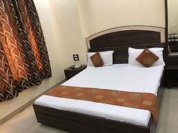 Goroomgo Gs Paradise Amritsar