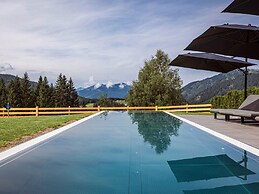 Superior Apartment With Shared Pool