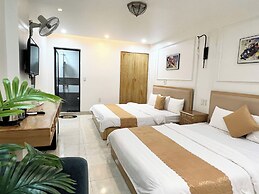 Cat Ba Glow Hotel