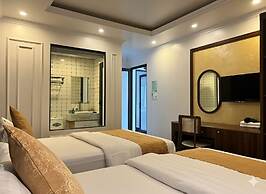 Cat Ba Glow Hotel