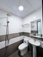 Cat Ba Glow Hotel