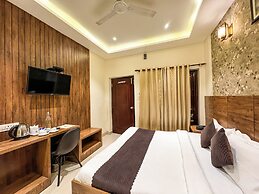 Hotel Nirvana Palace
