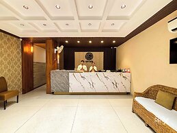 Hotel Nirvana Palace
