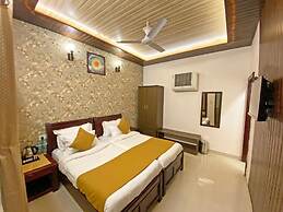 Hotel Nirvana Palace