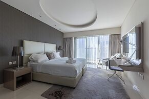 Cozy 1BR with balcony Damac Towers