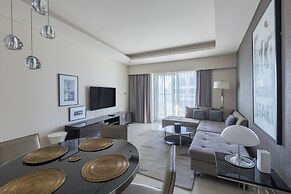 Cozy 1BR with balcony Damac Towers
