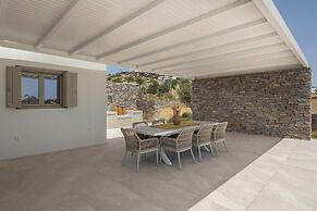 Luxurious Villa Ioli Paros