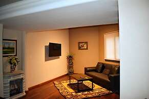 Cosmo Mendoza Suites