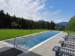 Nice Apartment With Infinity Pool