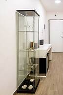 LUXURY 1
