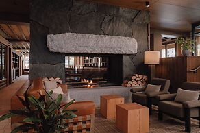 Otter Hotel