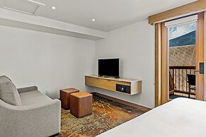 Otter Hotel