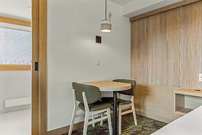 Otter Hotel