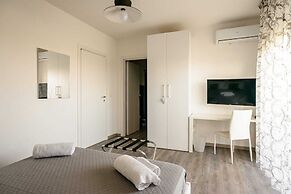 LUXURY 2