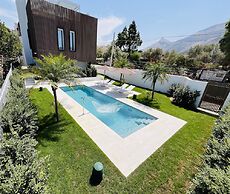 Marina Boutique Rooms