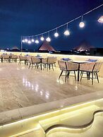 Farsha Pyramids Inn