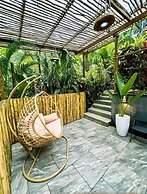 Arenal Palms
