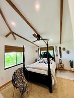 Arenal Palms