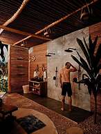 Arenal Palms
