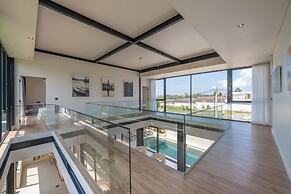 Villa Maverick