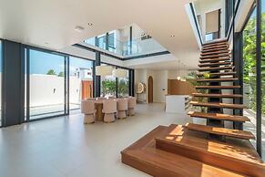 Villa Maverick