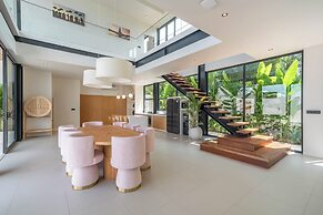 Villa Maverick