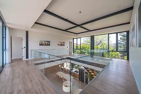 Villa Maverick