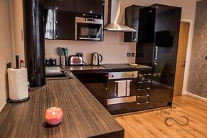Contractor Bookers at Infinity Apartments