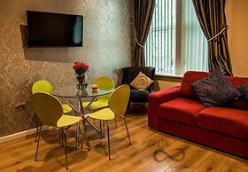 Contractor Bookers at Infinity Apartments