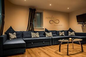 Contractor Bookers at Infinity Apartments