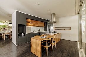 The K'rin Villa
