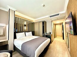 Aven Hotel
